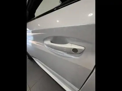 Photo 27 Peugeot 208 Gén. II Ph1 NG GT 5