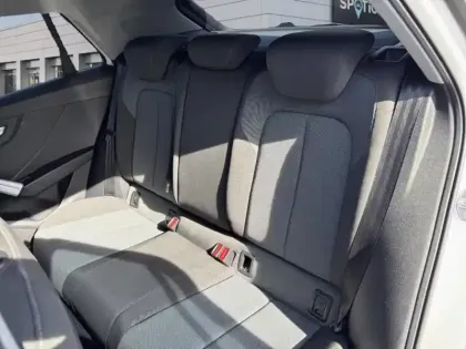 Photo 9 Audi Q2  1.4 TFSI 150ch COD Design S tronic 7