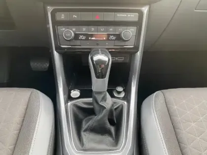 Photo 9 Volkswagen T-cross Gén. I Ph1 R-Line 5