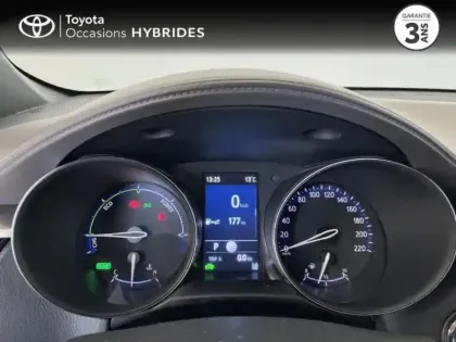 Photo 13 Toyota C-HR  122h Distinctive 2WD E-CVT MY22