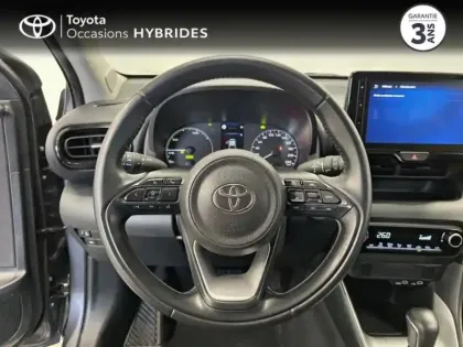 Photo 8 Toyota Yaris  116h Dynamic 5p MC24