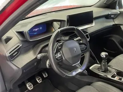 Photo 6 Peugeot 2008  1.2 PureTech 130ch S&S GT