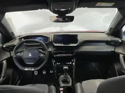 Photo 5 Peugeot 2008  1.2 PureTech 130ch S&S GT