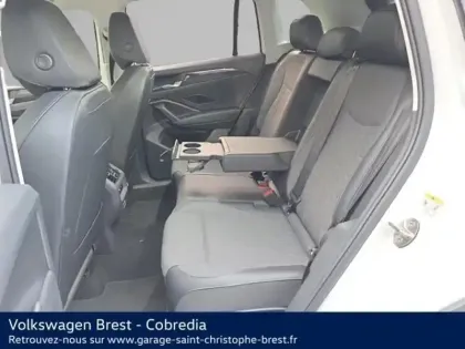 Photo 10 Volkswagen Tiguan  2.0 TDI 150ch VW Edition DSG7