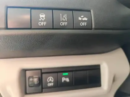 Photo 12 Suzuki Swift  1.2 Hybrid 83ch Avantage