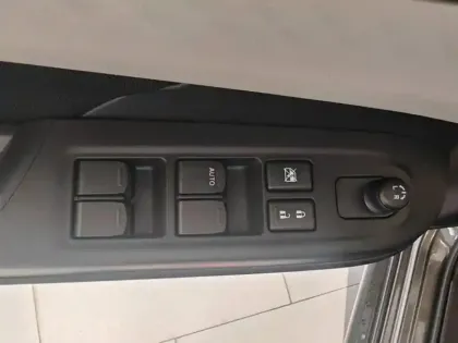 Photo 11 Suzuki Swift  1.2 Hybrid 83ch Avantage