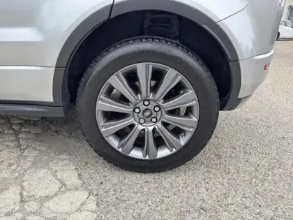 Photo 10 Land rover Range Rover  Evoque 2.0 TD4 150 SE Dynamic BVA Mark V