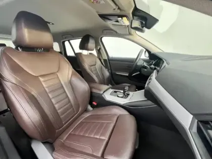 Photo 13 BMW Serie 3 Gén. VII (G21) Ph1 Business Design 5