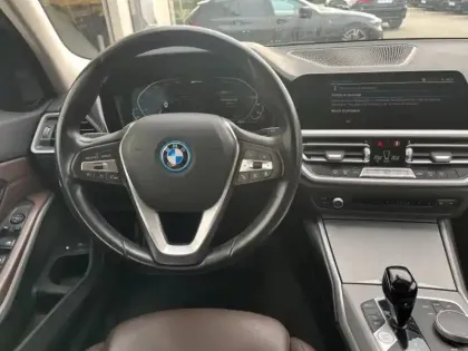 Photo 8 BMW Serie 3 Gén. VII (G21) Ph1 Business Design 5