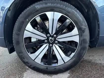 Photo 5 Volvo Xc60  T6 Hybride Rechargeable 253 + 145ch Plus Style Dark Geartronic 8 AWD