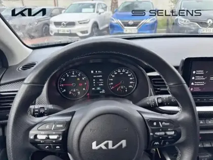 Photo 12 Kia Stonic  1.0 T-GDi 120ch MHEV GT Line