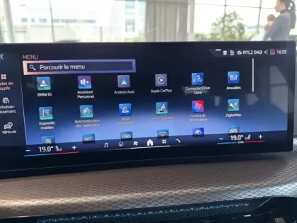 Photo 11 BMW Serie 3 Série 3 330eA 292ch M Sport