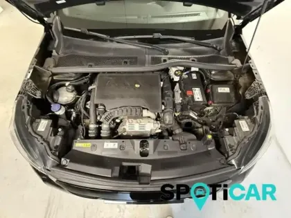 Photo 10 Peugeot 2008  1.2 PureTech 100ch S&S Active Pack