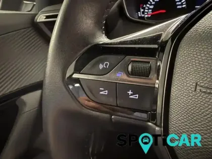 Photo 11 Peugeot 2008  1.2 PureTech 100ch S&S Active Pack