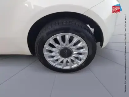 Photo 9 Fiat 500  1.0 70ch BSG S&S Dolcevita