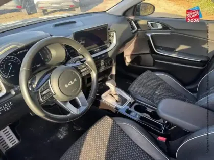 Photo 14 Kia Xceed  1.6 GDi 105ch + Plug-In 60.5ch Design DCT6 MY22