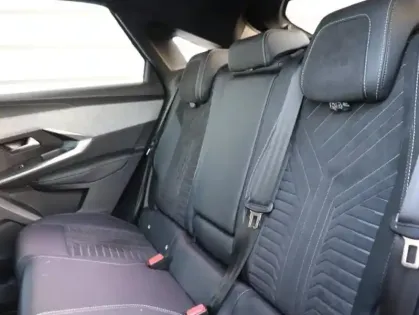 Photo 9 Peugeot 3008  1.2 Hybrid 136ch GT e-DCS6