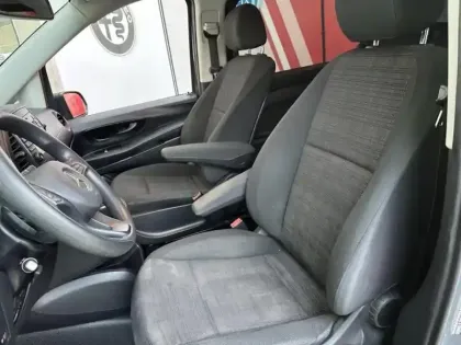 Photo 10 Mercedes Vito  Tourer 116 CDI BlueEFFICIENCY Compact Pro 7G-TRONIC PLUS