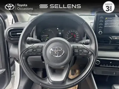 Photo 8 Toyota Yaris  116h Dynamic 5p MY22