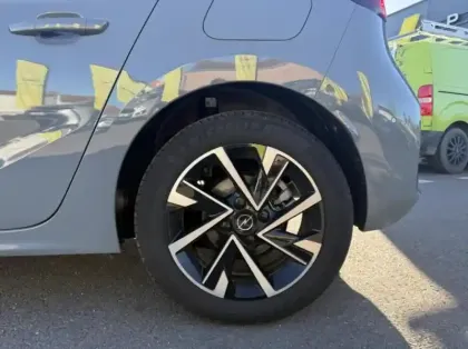 Photo 8 Opel Corsa Gén. VI Ph2 GS 5