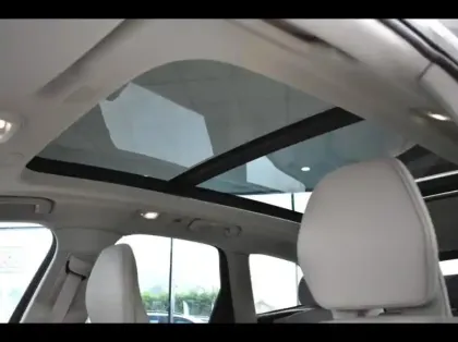 Photo 14 Volvo Xc60  T6 Hybride Rechargeable 253 + 145ch Plus Style Dark Geartronic 8 AWD