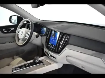 Photo 6 Volvo Xc60  T6 Hybride Rechargeable 253 + 145ch Plus Style Dark Geartronic 8 AWD