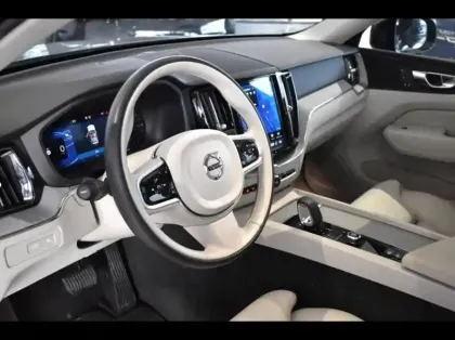 Photo 11 Volvo Xc60  T6 Hybride Rechargeable 253 + 145ch Plus Style Dark Geartronic 8 AWD