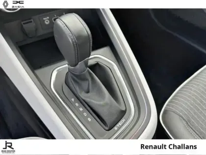 Photo 5 Renault Clio  1.6 E-Tech hybride 140ch Intens -21N