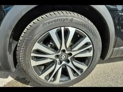 Photo 9 Renault Captur  1.3 TCe 160ch FAP Initiale Paris EDC -21