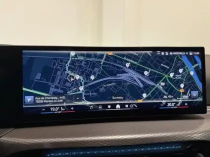 Photo 12 BMW Serie 3 Série 3 330eA xDrive 292ch M Sport