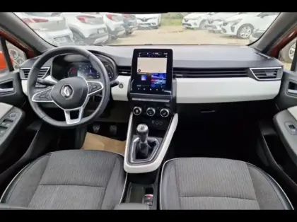 Photo 8 Renault Clio  1.5 Blue dCi 100ch Intens -21N