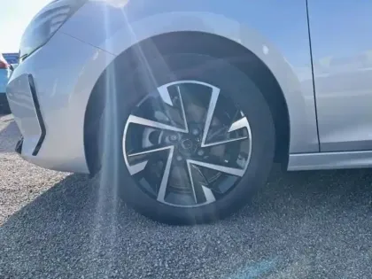 Photo 10 Opel Corsa  1.2 Turbo 100ch GS