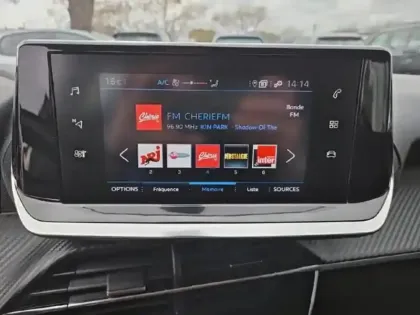 Photo 14 Peugeot 208  1.2 PureTech 75ch S&S Active