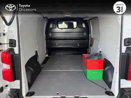 Photo 9 Toyota Proace  Medium 2.2 D-4D 150 Start Pack Confort BVA MY25