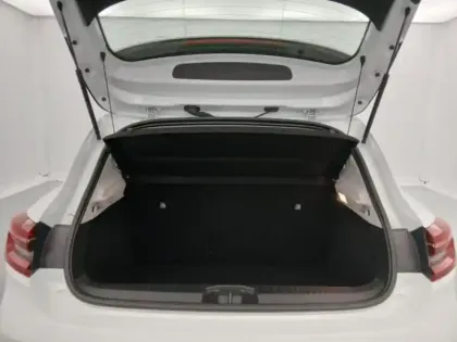 Photo 8 Renault Clio  1.6 E-Tech hybride 140ch Zen -21N