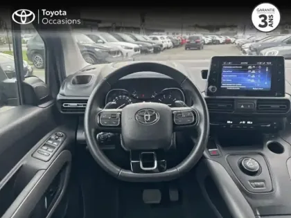 Photo 8 Toyota Proace  CITY Verso Medium 1.2 130 VVT-i Executive BVA RC21