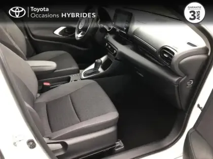 Photo 5 Toyota Yaris  116h Dynamic 5p MY22