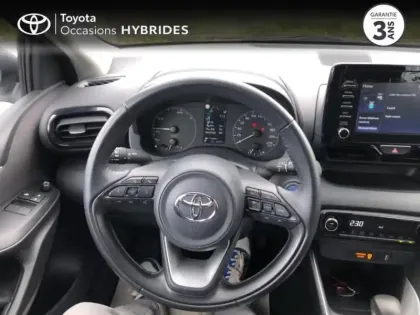 Photo 8 Toyota Yaris  116h Dynamic 5p MY22