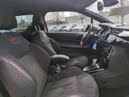 Photo 13 DS DS 3  PureTech 110ch Performance Line S&S