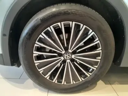 Photo 6 Volkswagen Tiguan  1.5 eTSI 150ch Elegance DSG7