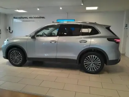 Photo 9 Volkswagen Tiguan  1.5 eTSI 150ch Elegance DSG7