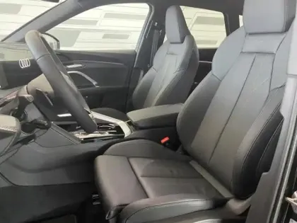 Photo 13 Audi Q5  2.0 e-hybrid 367ch S line quattro S tronic 7