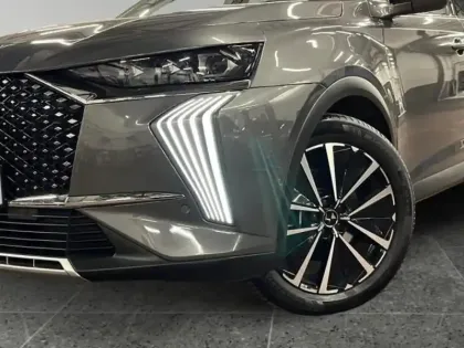 Photo 8 DS DS 7  E-TENSE 4x4 300ch Rivoli