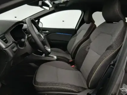 Photo 13 Renault Captur  1.6 E-Tech full hybrid 145ch Techno