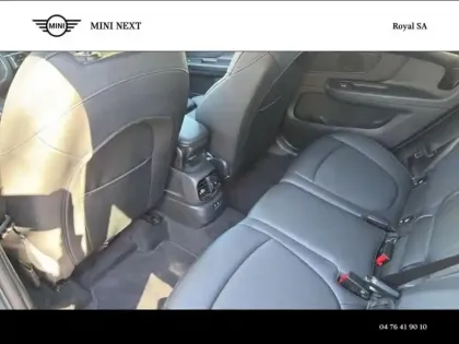 Photo 6 Mini Countryman Gén. II (F60) Ph2 Essential 5