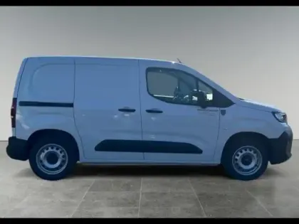 Photo 5 Peugeot Partner  M Diesel 130 GPS / CAMERA / PLANCHER BOIS / ALLURE CARE 8 ANS