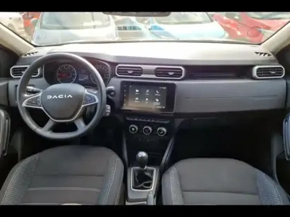 Photo 8 Dacia Duster  1.5 Blue dCi 115ch  Journey + 4x2