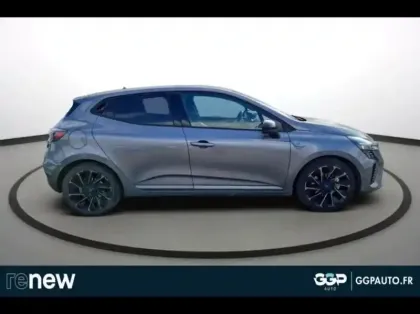 Photo 6 Renault Clio  1.6 E-Tech 145ch full hybrid esprit Alpine