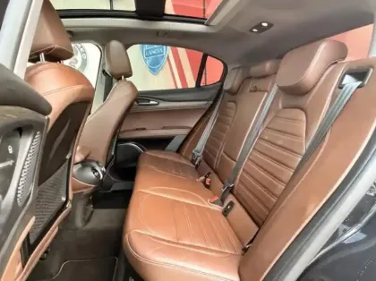 Photo 10 Alfa Romeo Stelvio  2.2 Diesel 210ch Lusso Q4 AT8