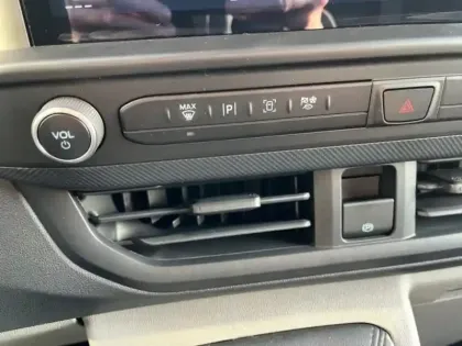 Photo 14 Ford Custom Gén. II Ph1 Trend 1